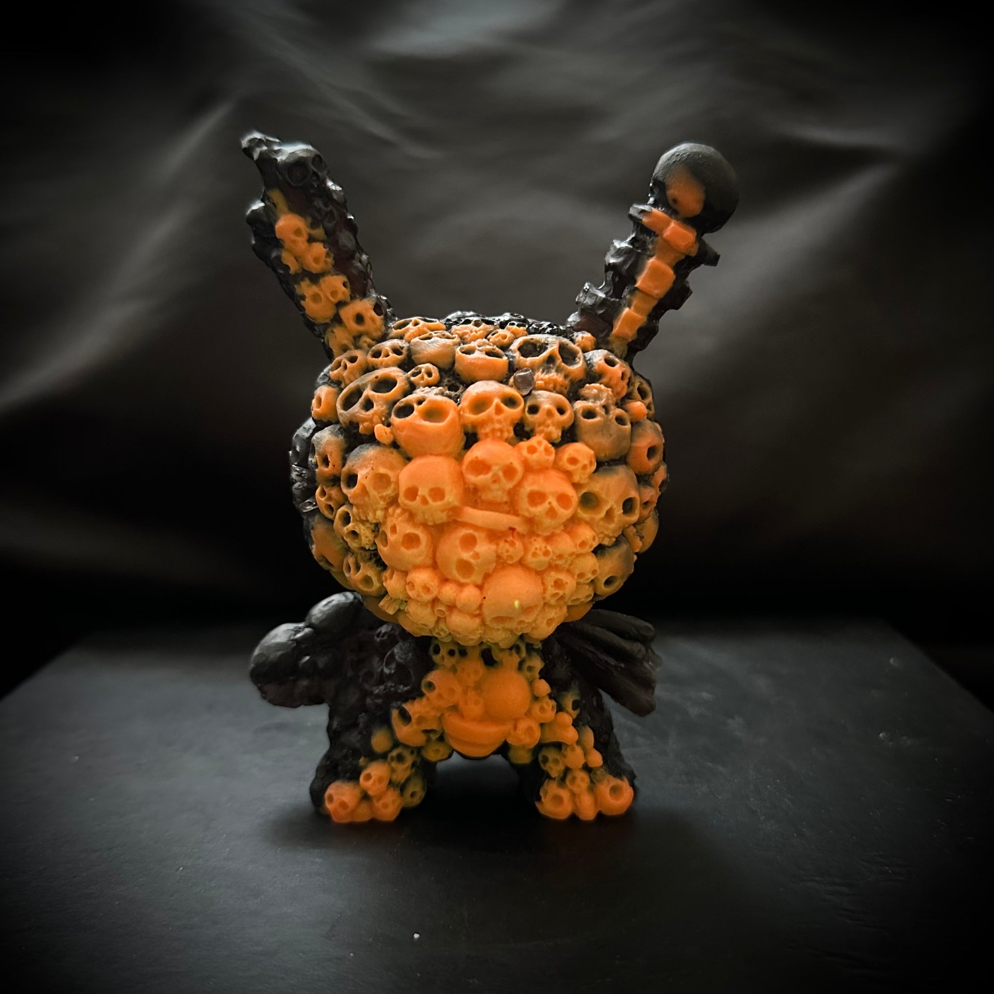 BONE YARD DUNNY 5” By kidrobot – almadetoro