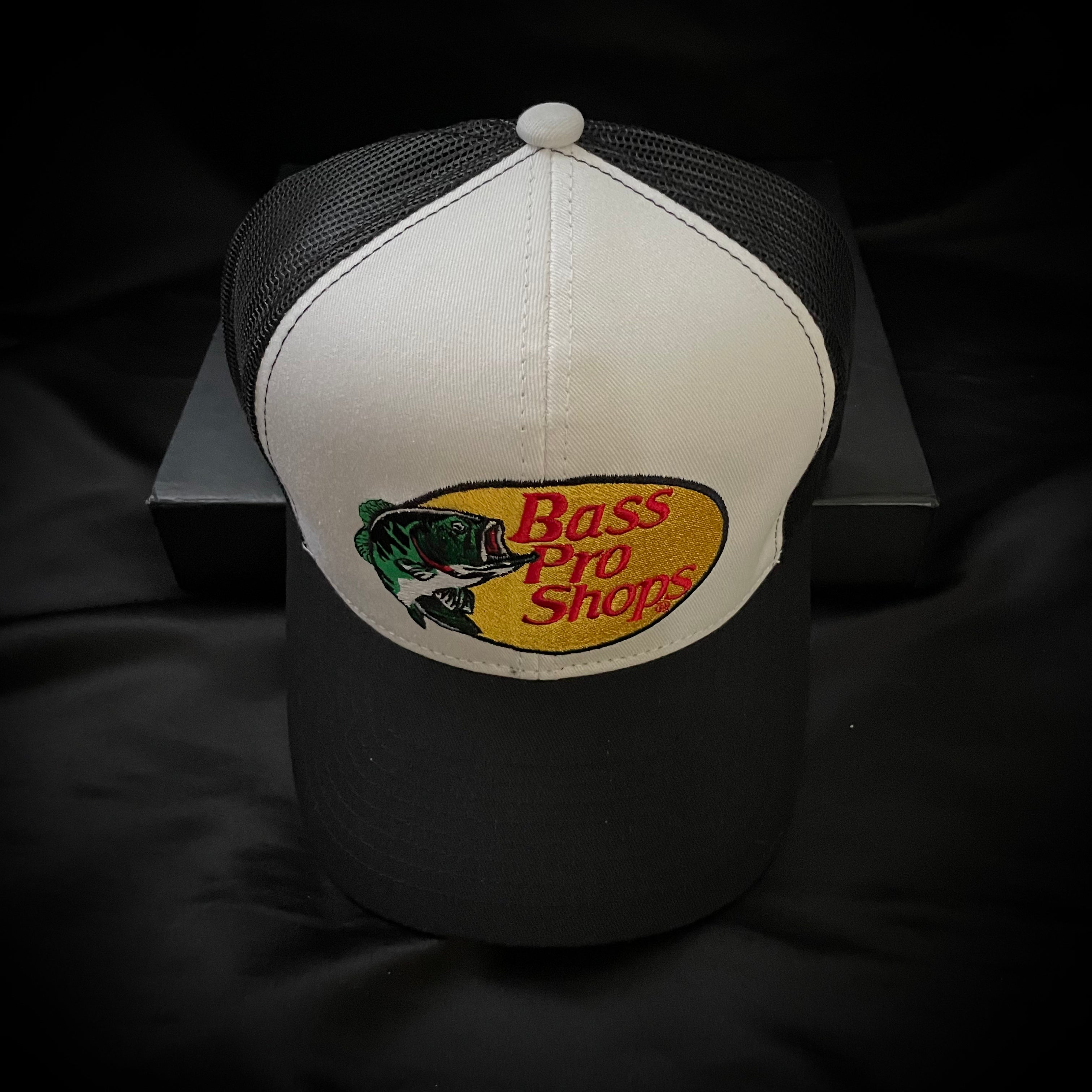 Bass Pro Shops BLACK/WHITE Embroidered Logo Mesh-Back Cap